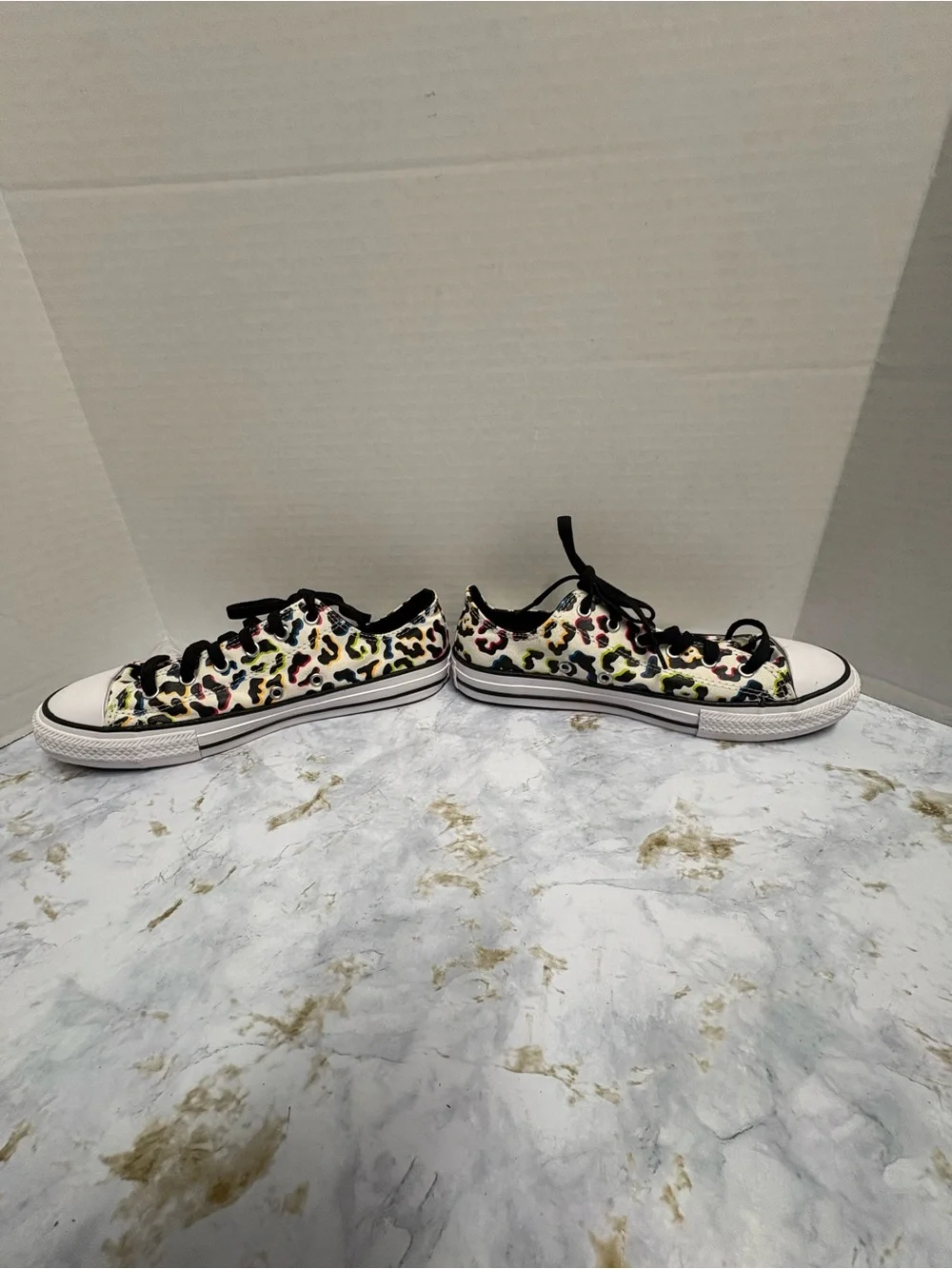 Converse Kids Low-Top Sneakers in White with Multicolor Leopard Spots